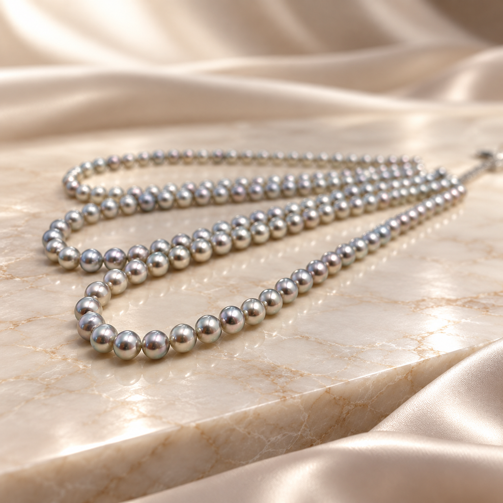 Grey-violet pearl strands, editorial photograph 7